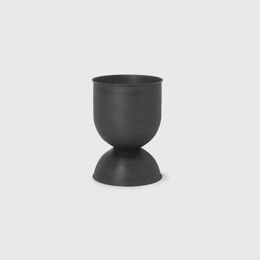 Ferm_Living_Hourglass_Pot_Small_Black