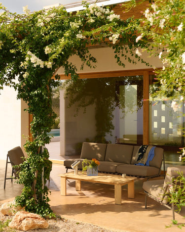 Muuto - Assemble - Coffee Table 135 cm - Teak