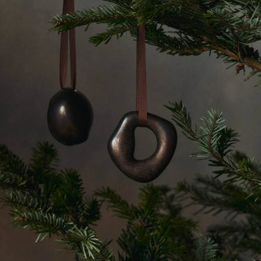 Ferm Living - Orrith Ornaments (set of 2) - Rustic Bronze