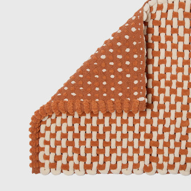 The_Conran_Shop_-_Noodle_Bath_Mat_-_Rust_detail