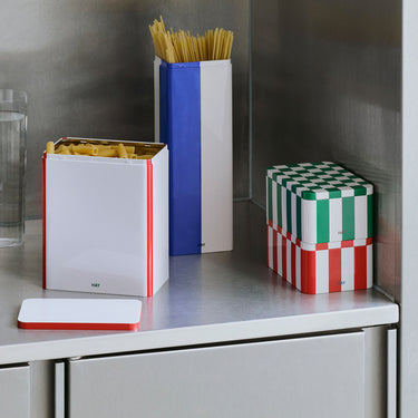 TinContainerLoffwhite_redhay