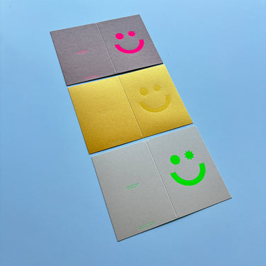 iyouall Glyph - Smiley Pink