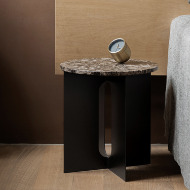 Audo Copenhagen – Androgyne Side Table – Ø40cm – Marble Top / Steel Base