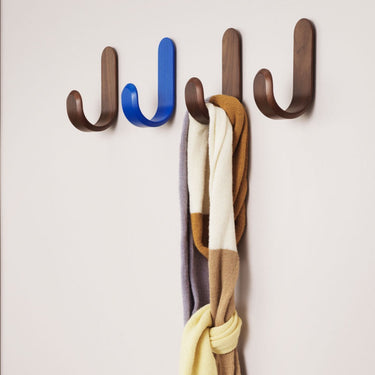 Normann Copenhagen - Curve Hook - Walnut
