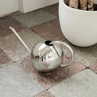 Ferm Living - Orb Watering Can - Mirror Polished